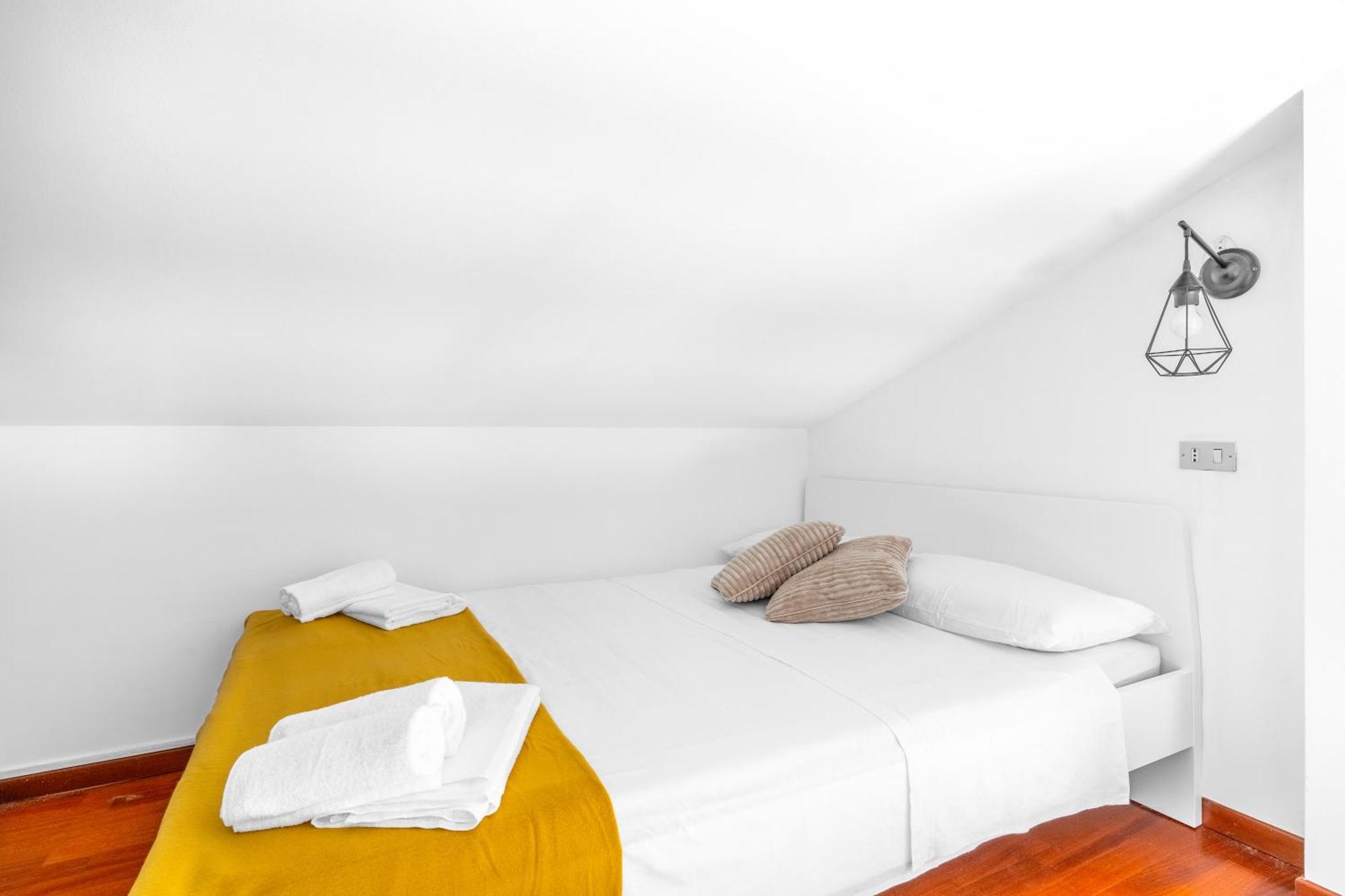Luxurious Duomo A/c-wi-fi Free *