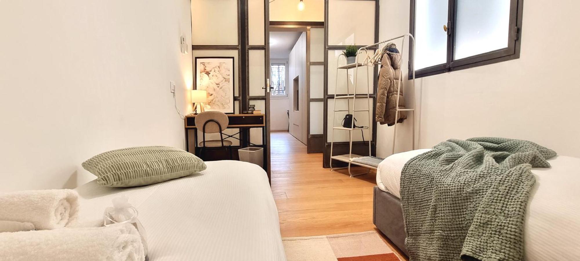 Citylife 6 Guests - Xl Living And 2 Baths Apartment *