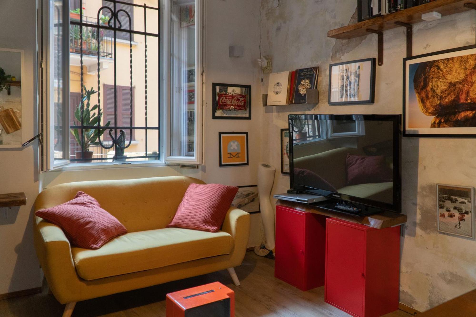 Bessy House, Near Fondazione Prada