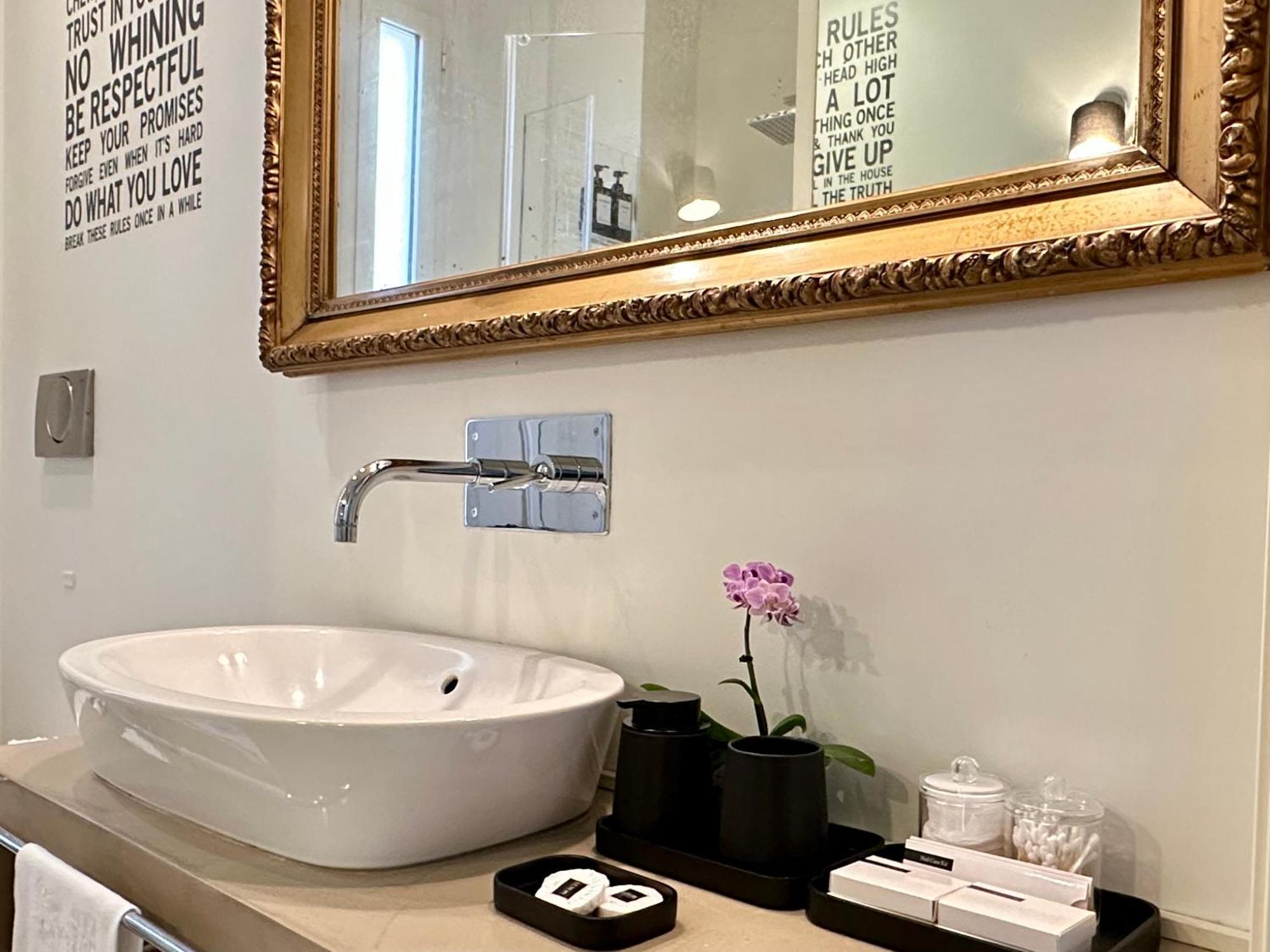 Lily Pads -elegant Apartment- In The Center * Mailand