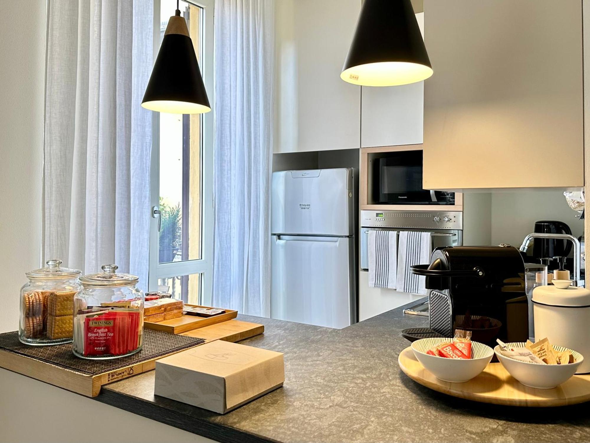 Lily Pads -elegant Apartment- In The Center Apartment *