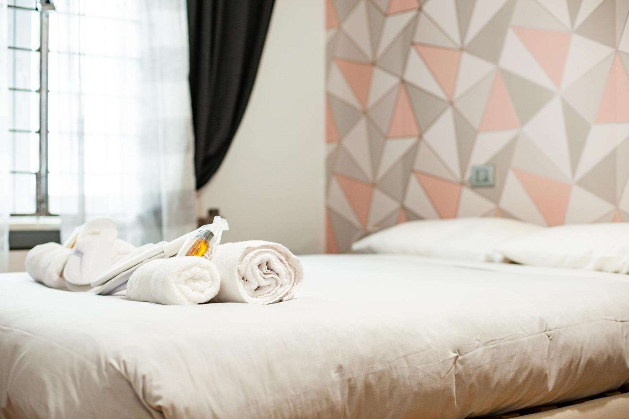 Design & Luxury With Garden In San Senatore Apartamento