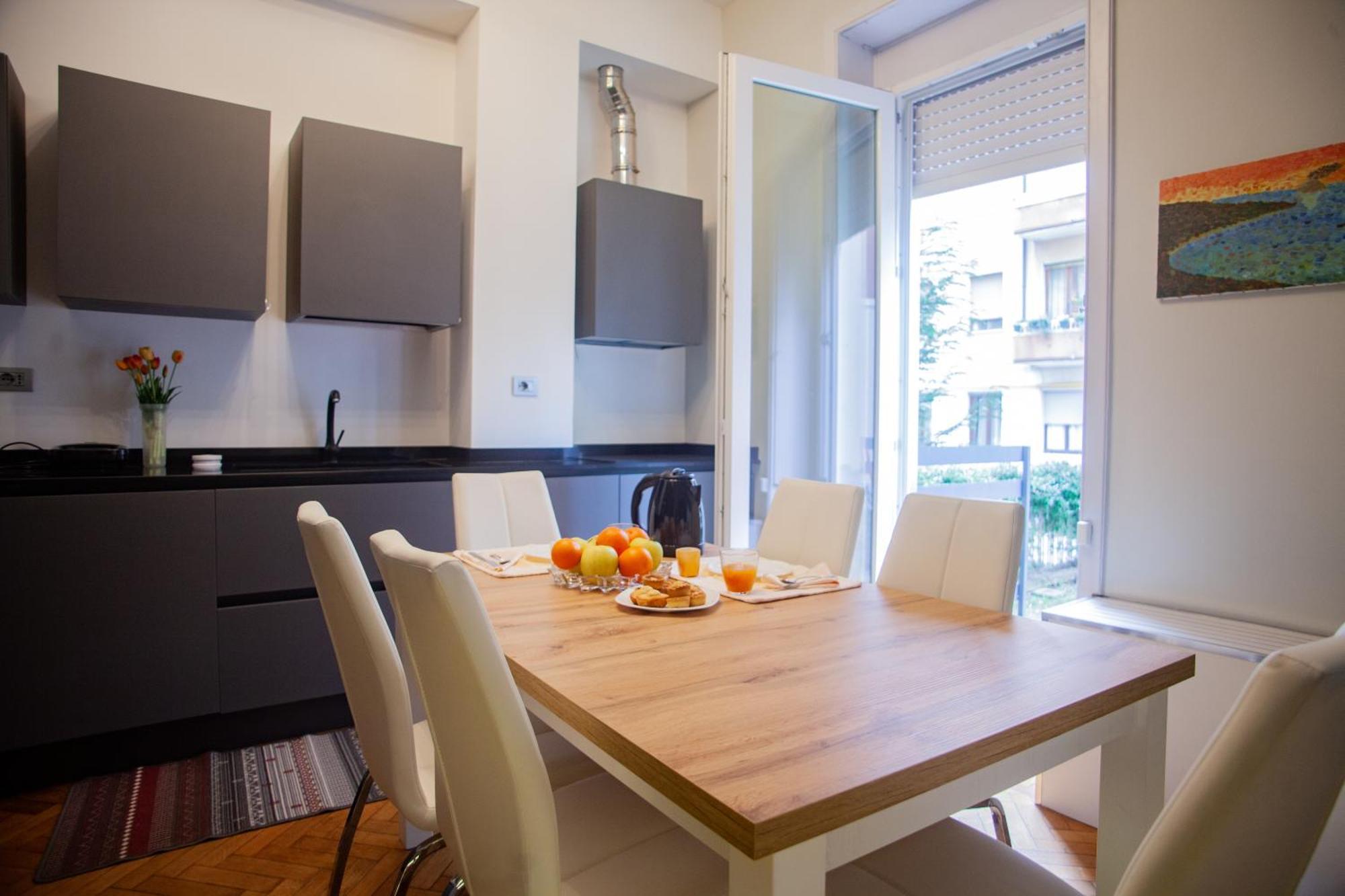 Design & Luxury With Garden In San Senatore Apartamento *