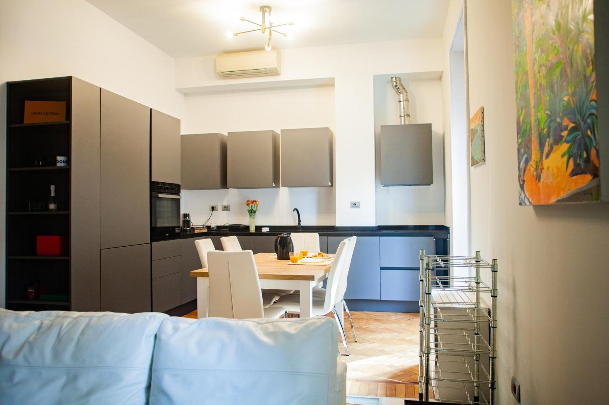 Design & Luxury With Garden In San Senatore Apartamento