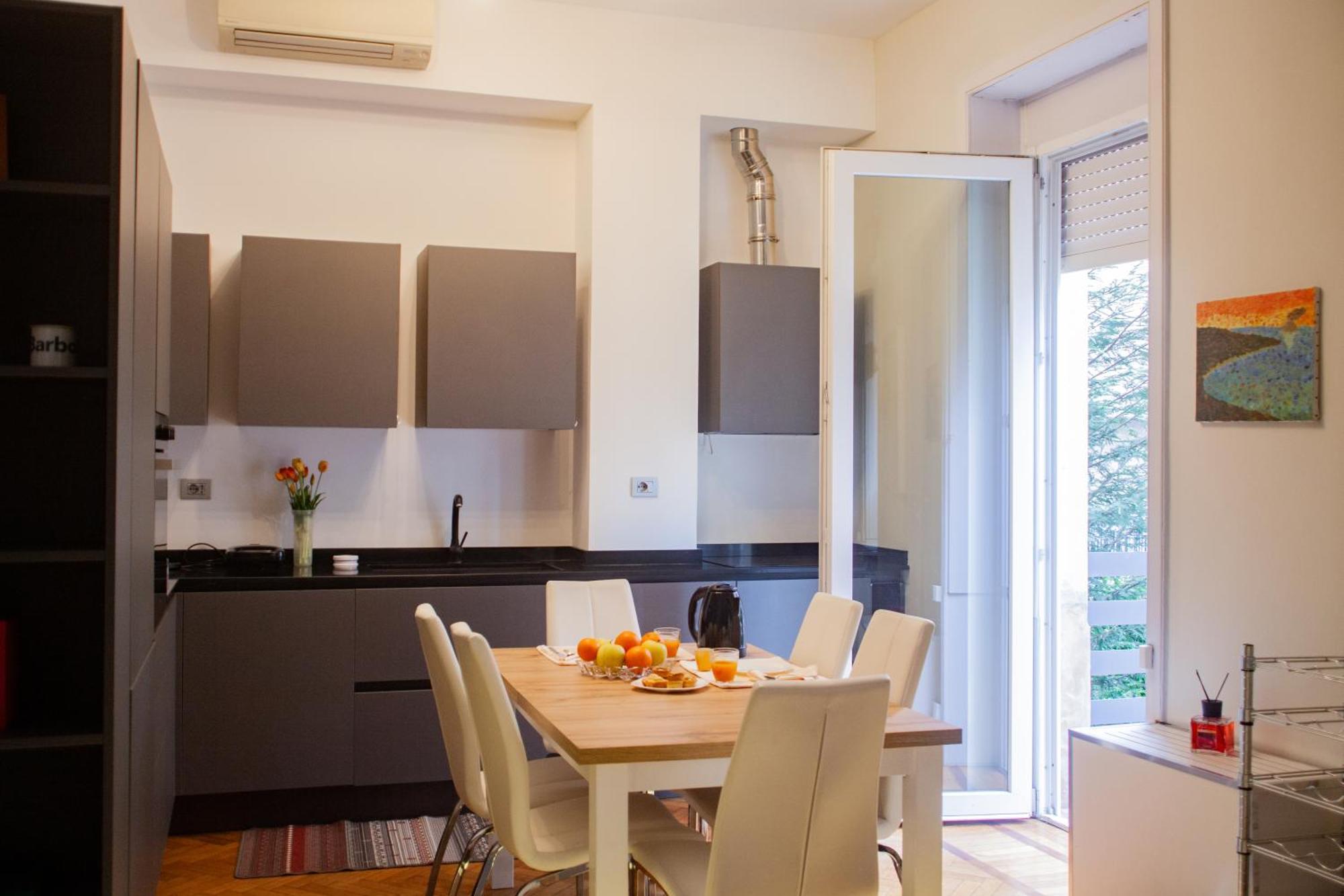 Design & Luxury With Garden In San Senatore Apartamento *