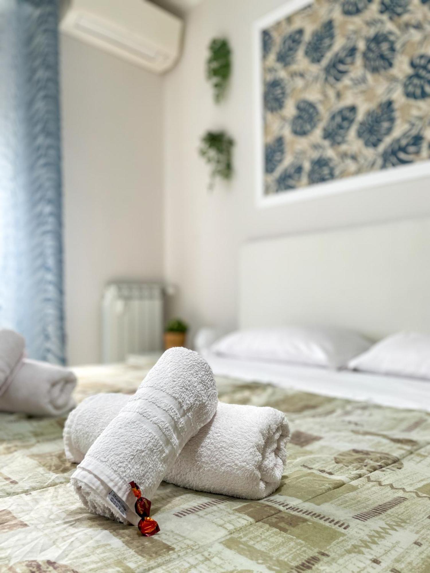 In Town - Fiera Apartment