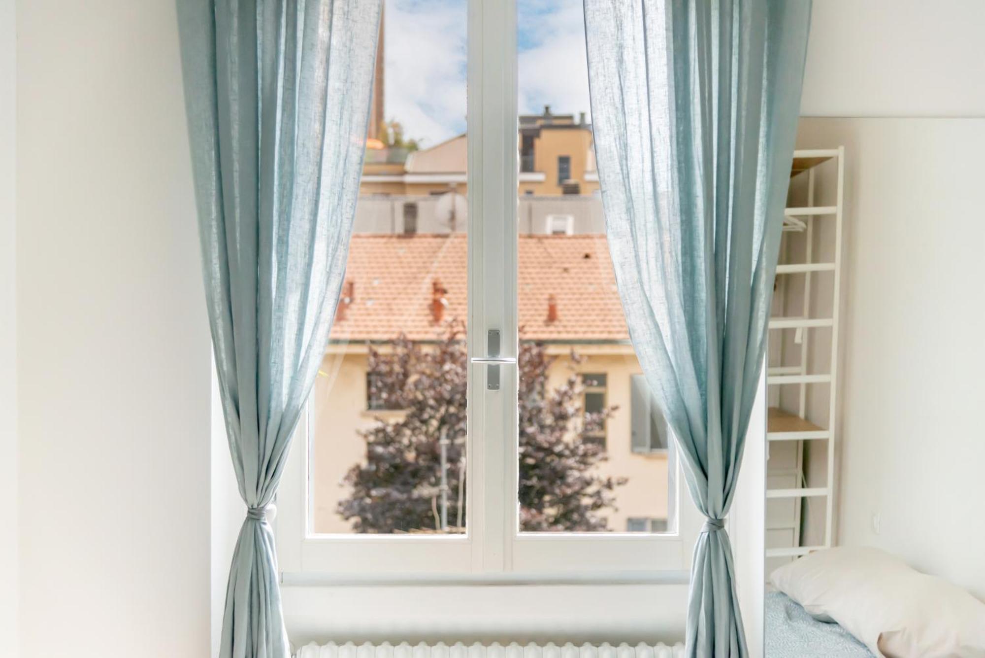 Isola - Bright 2-room With Balcony Apartment Mailand