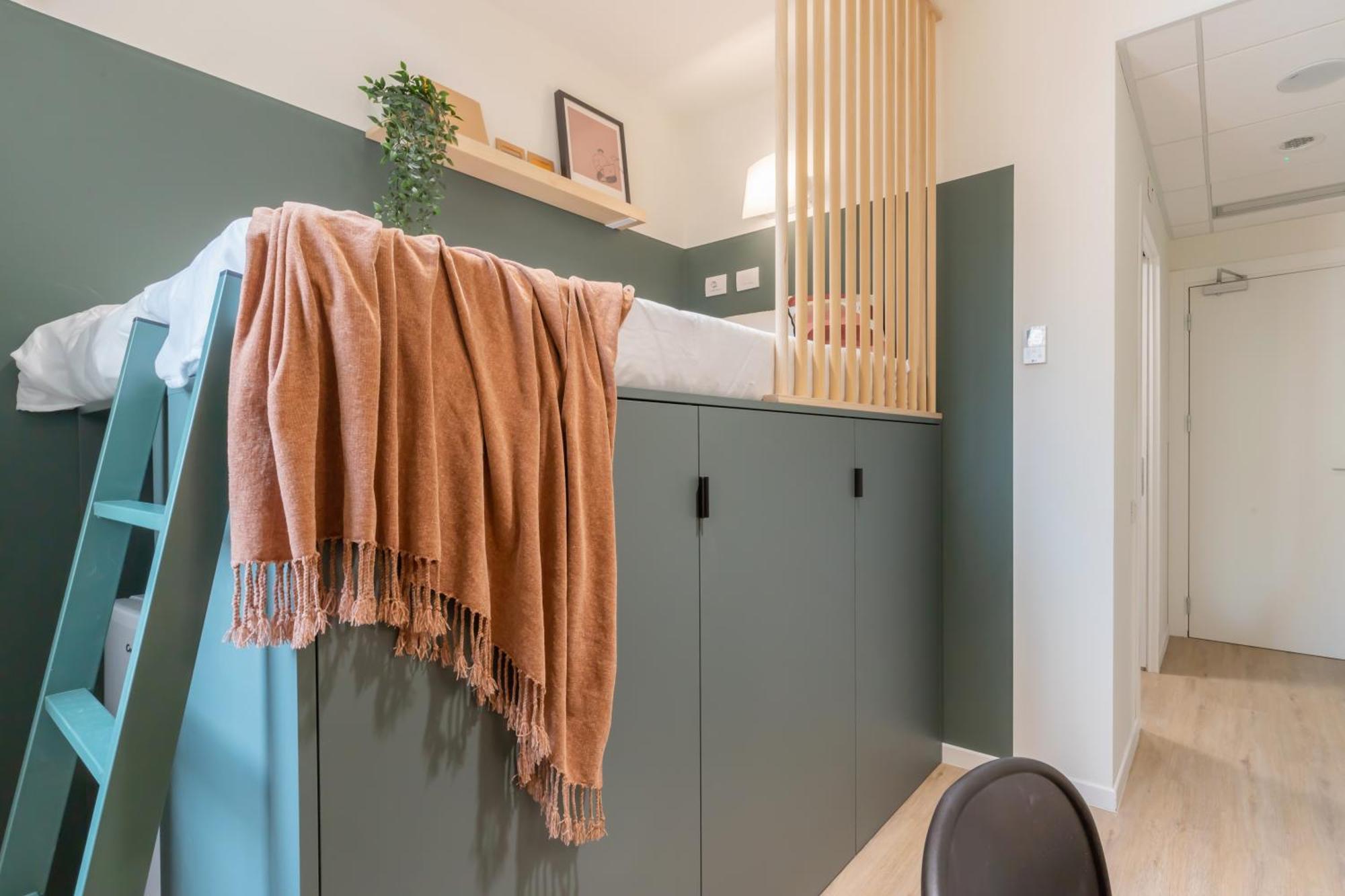 Well-located Campus Near Park * Mailand
