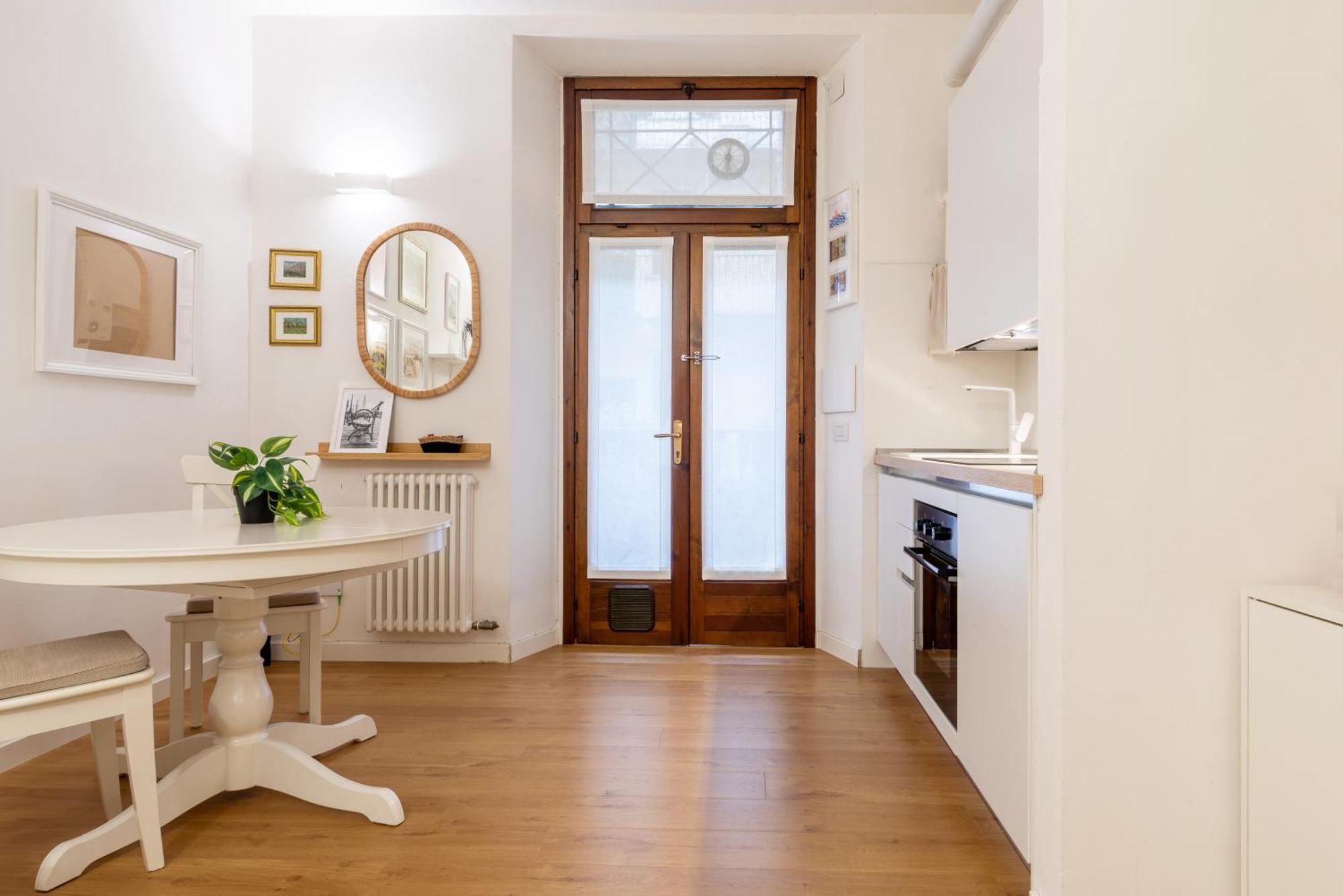Quiet Only A Few Steps Away From Mm Ptvenezia *