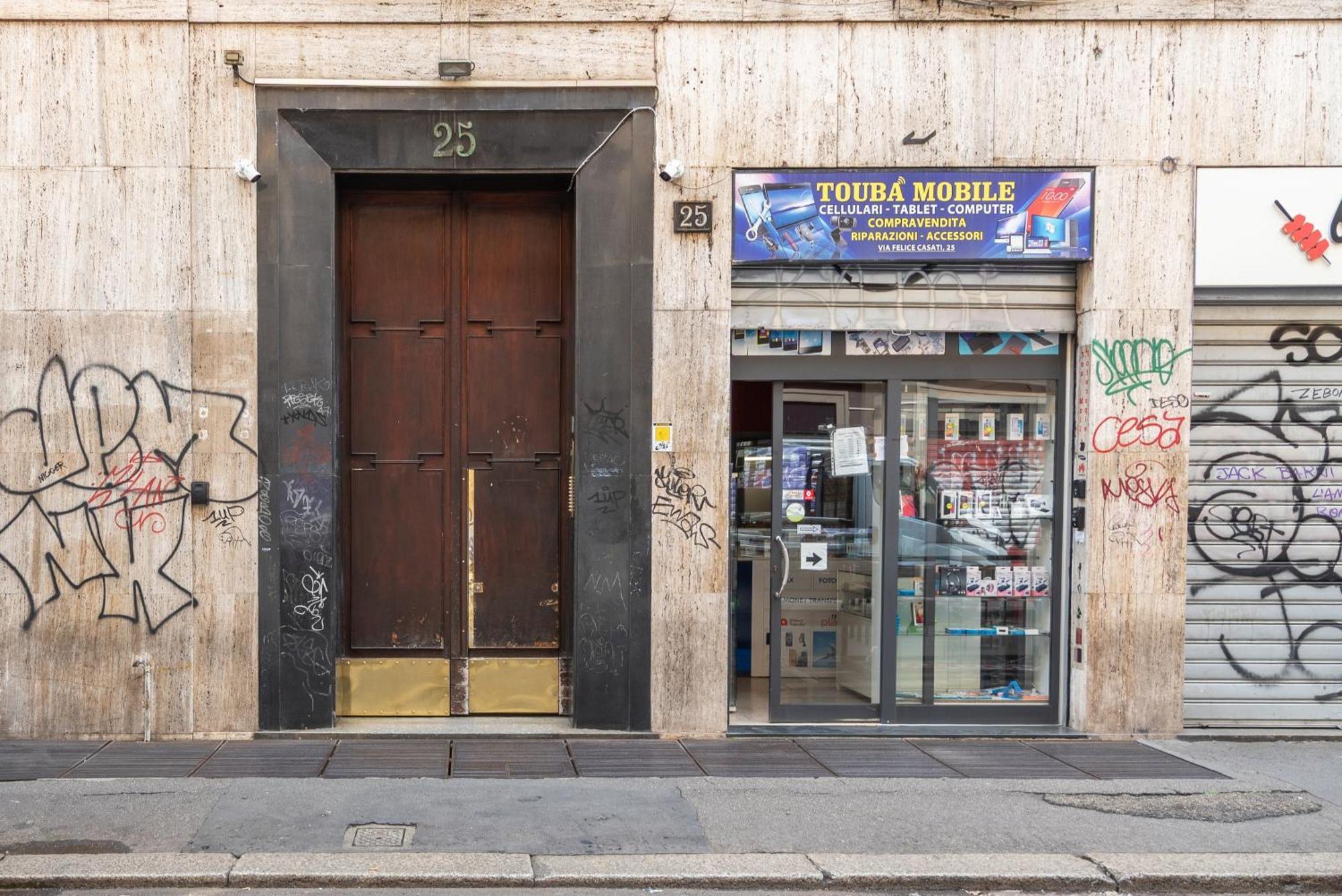 Casati25 Bilocale In Repubblica Apartment