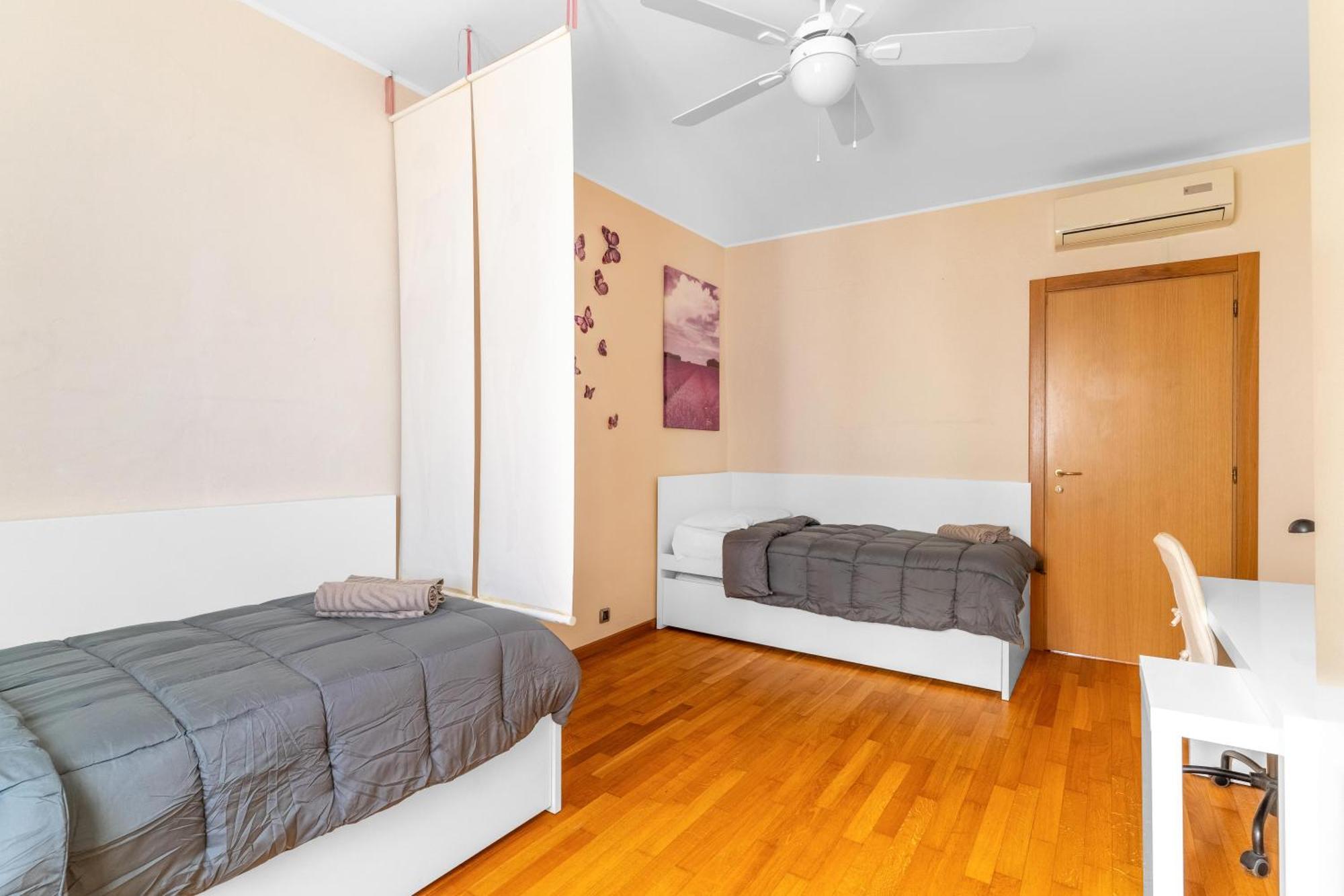 Ca2 - Loreto - Duomo- 10 Minutes From The Duomo - Apartment
