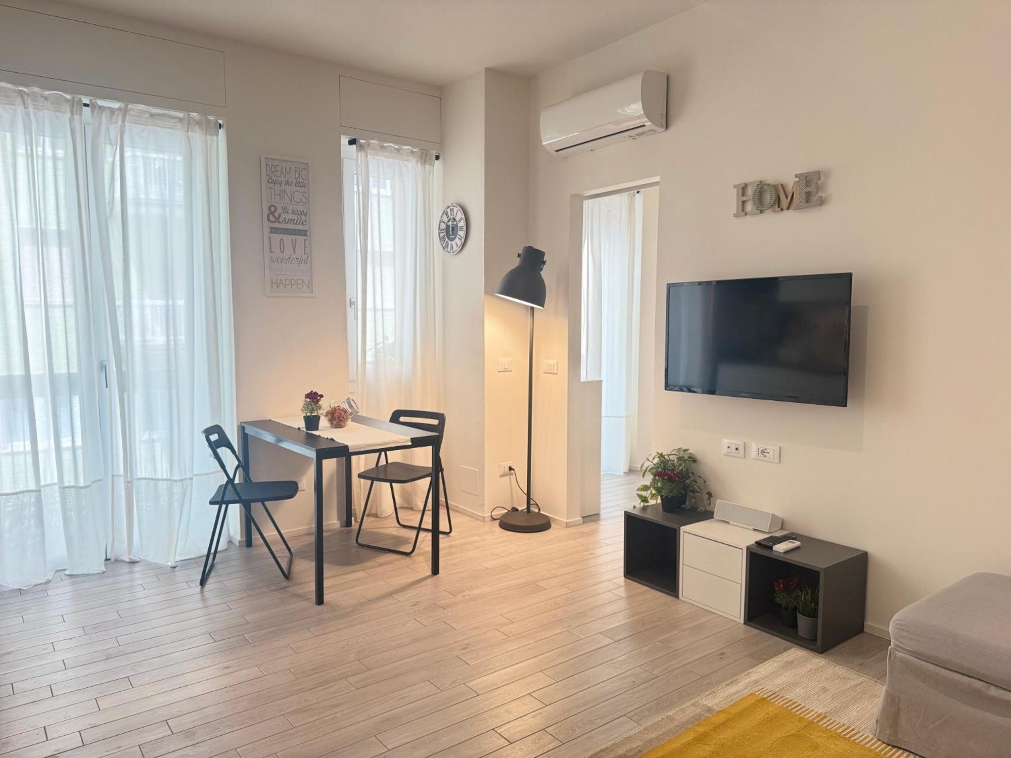 A Casa Di Imma A 5 Min Stazione Centrale, Wi-fi Veloce, Balcone Abitabile * Mailand