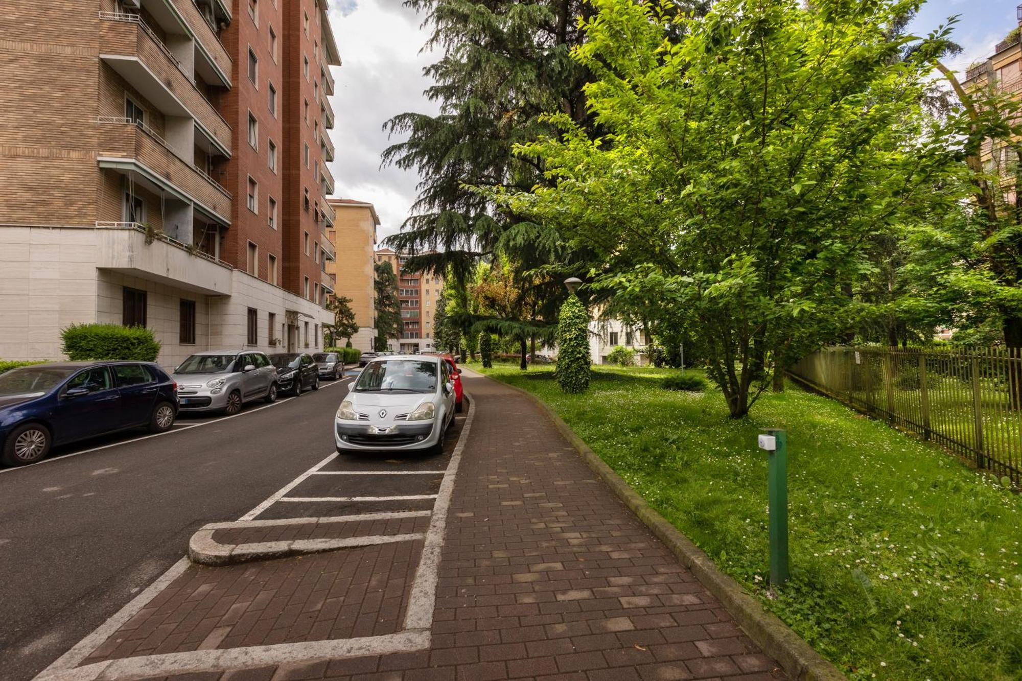 Apartment Comfortable Two Bedrooms Chiesa Rossa - Mirable Pm Mailand