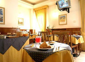 Nuovo Metro Hotel 3*