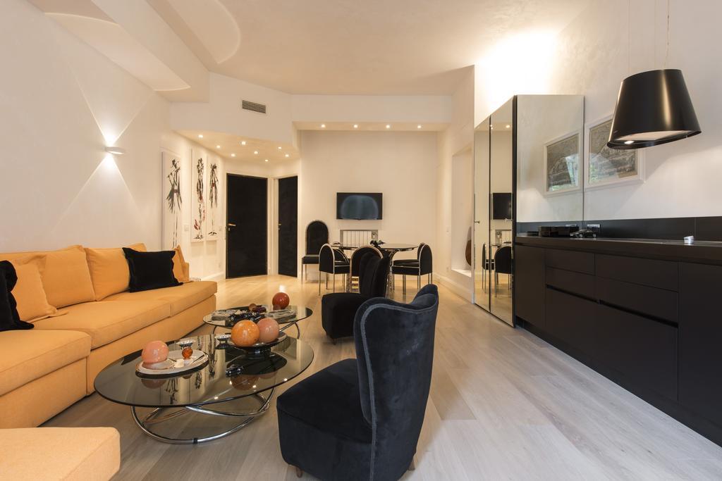 Apartamento Bnbutler - Broletto 39 - A Few Steps To The Duomo And La Scala *