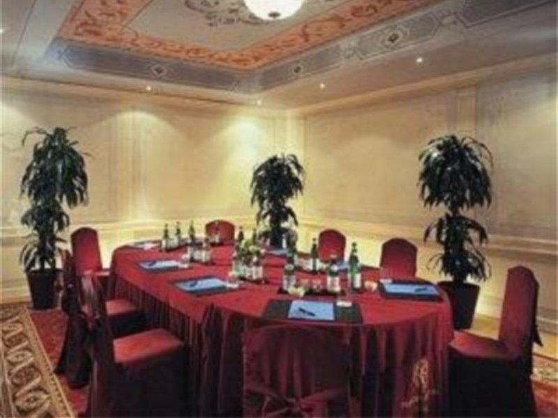 Hotel Principe Di Savoia - Dorchester Collection 5*