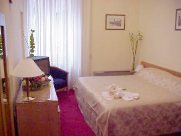 Hotel Genius Downtown 3*