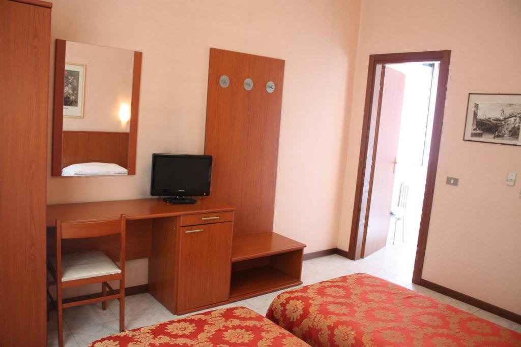 Garden Hotel