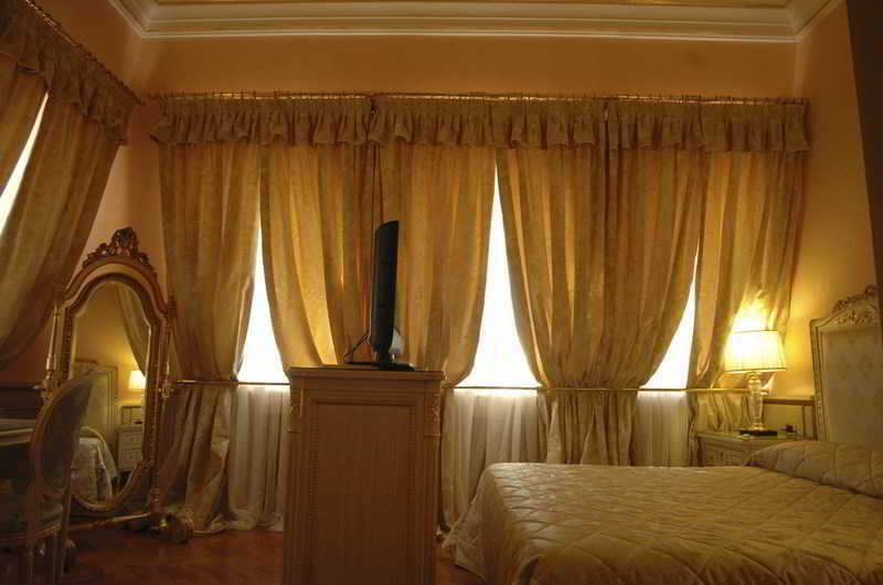 Andreola Central 4* Mailand