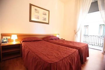 Hotel Genius Downtown 3*