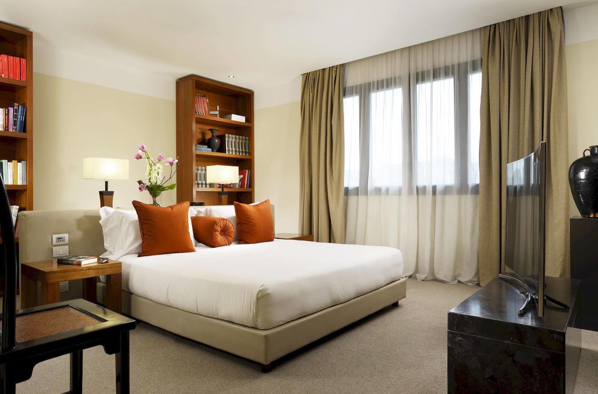 Hotel Milan Suite Hotel
