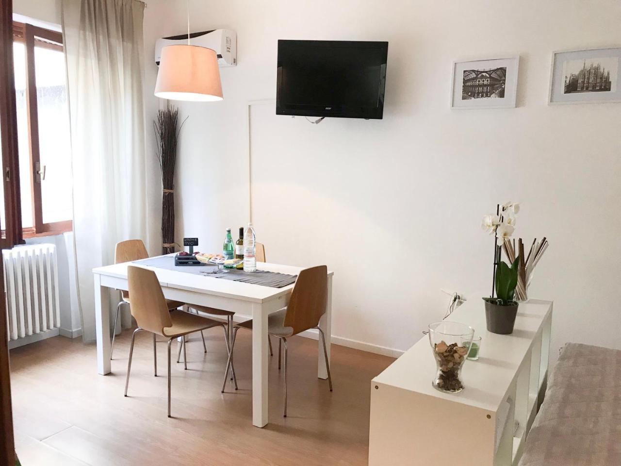 Apartment Center White Mailand