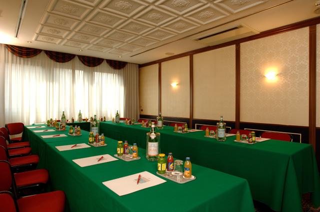 Antares Rubens Hotel 4*
