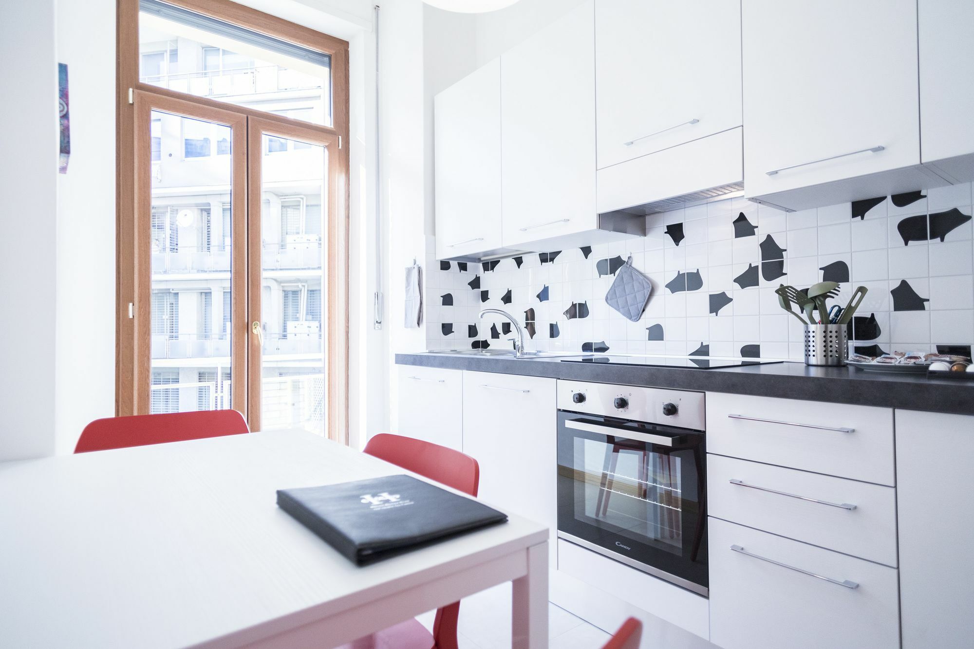 Hemeras Boutique Homes - Design Near Duomo Cathedral Apartment Mailand