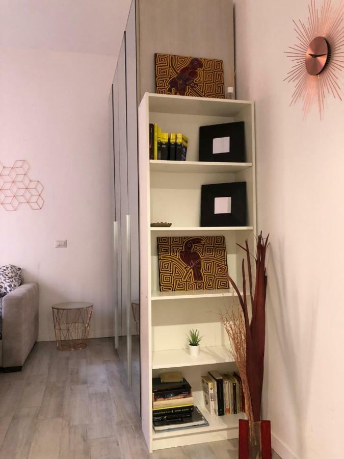 Joy House -central Near Metro Arco Della Pace Brera-entire Perfect For Work & Play, Nightlife With Ac & Fast Wifi Welcome To The Cool Joy House! Apartamento
