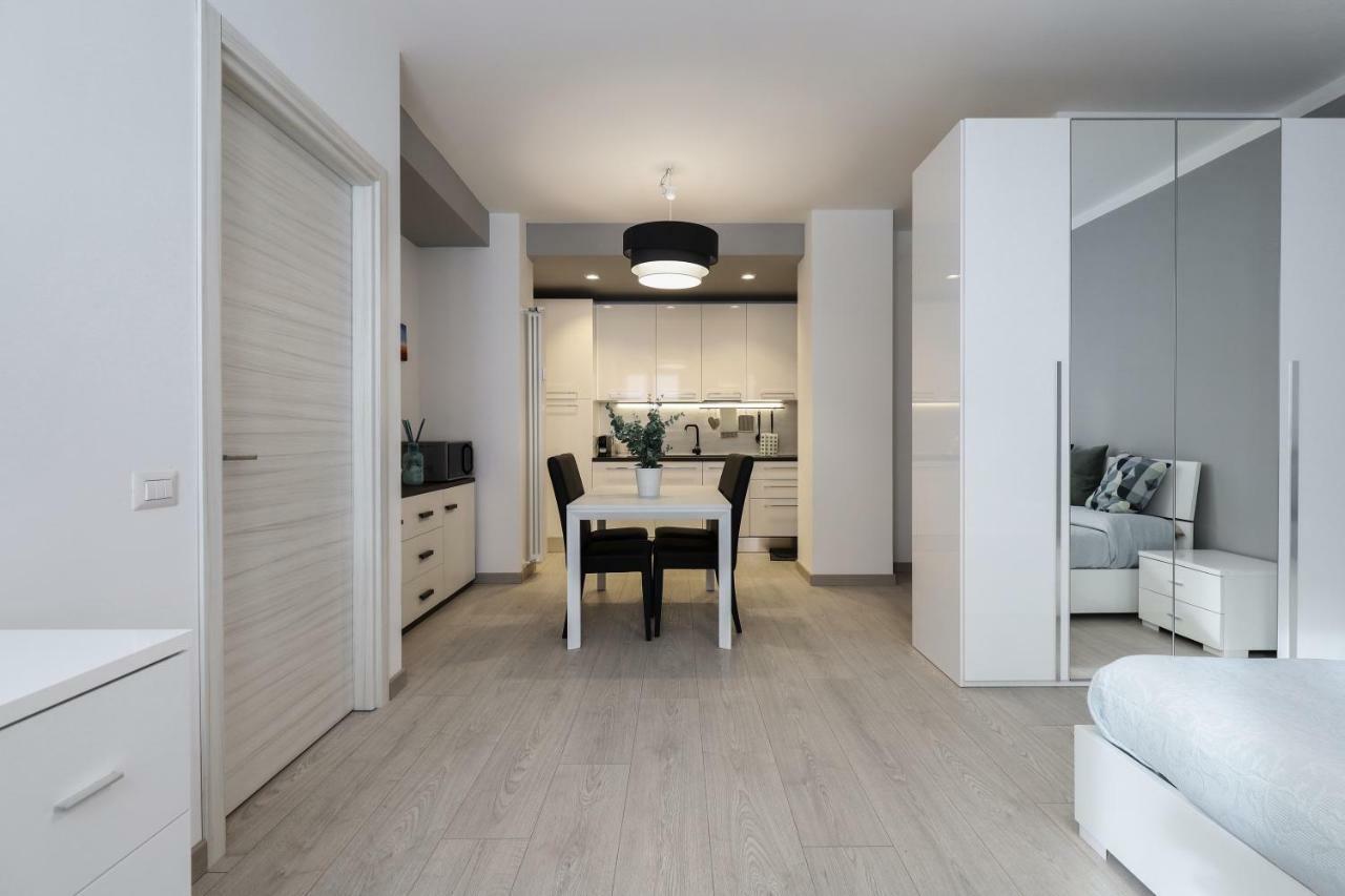 Center - Porta Romana Apartment *