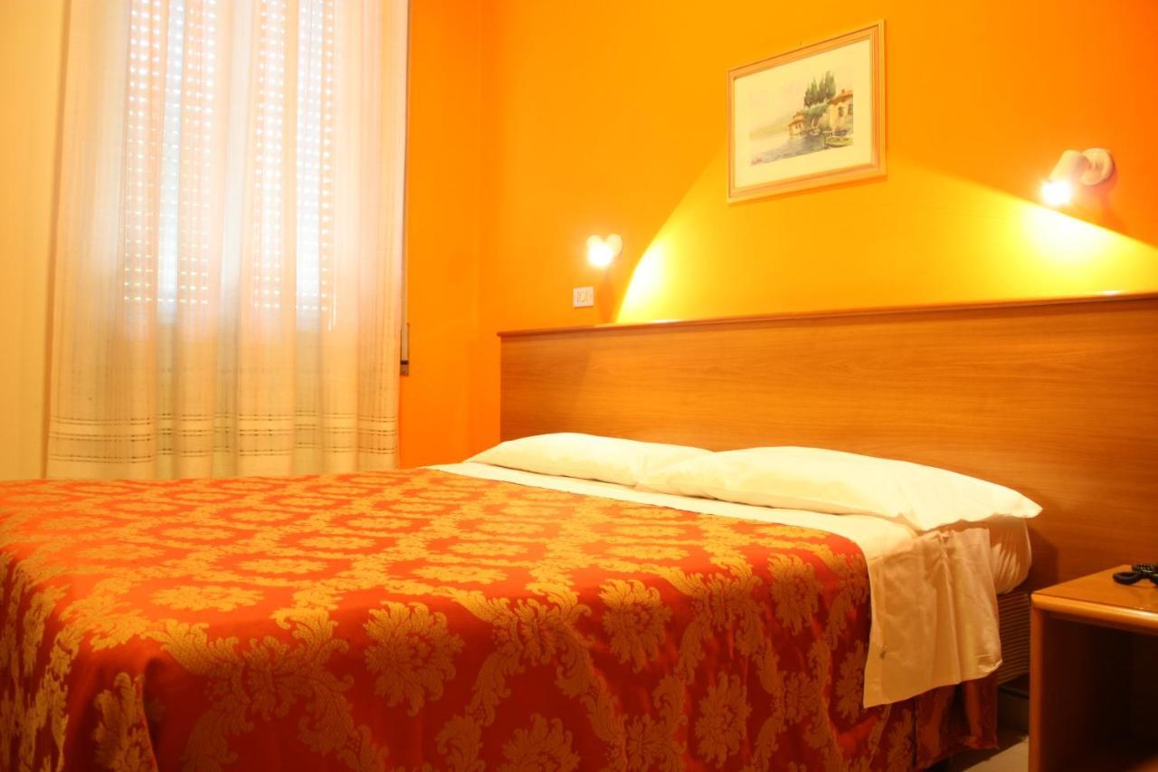 Garden Hotel 2*