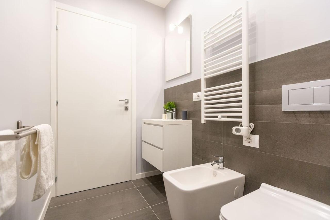 Via Padova 151 Apartamento *