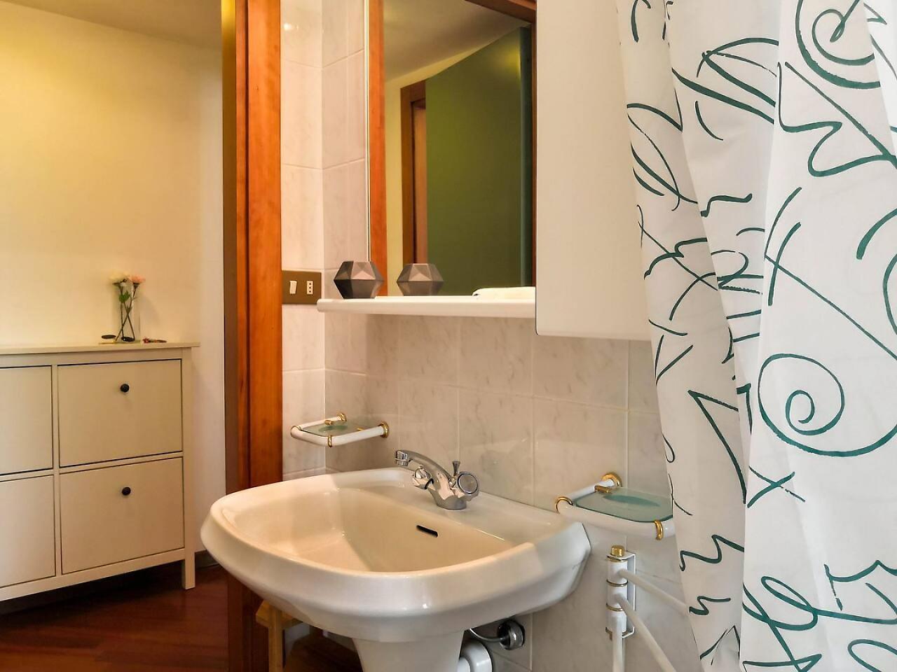 Apartment Joivy 1 Bedroom Next To Piazza Leonardo Da Vinci *
