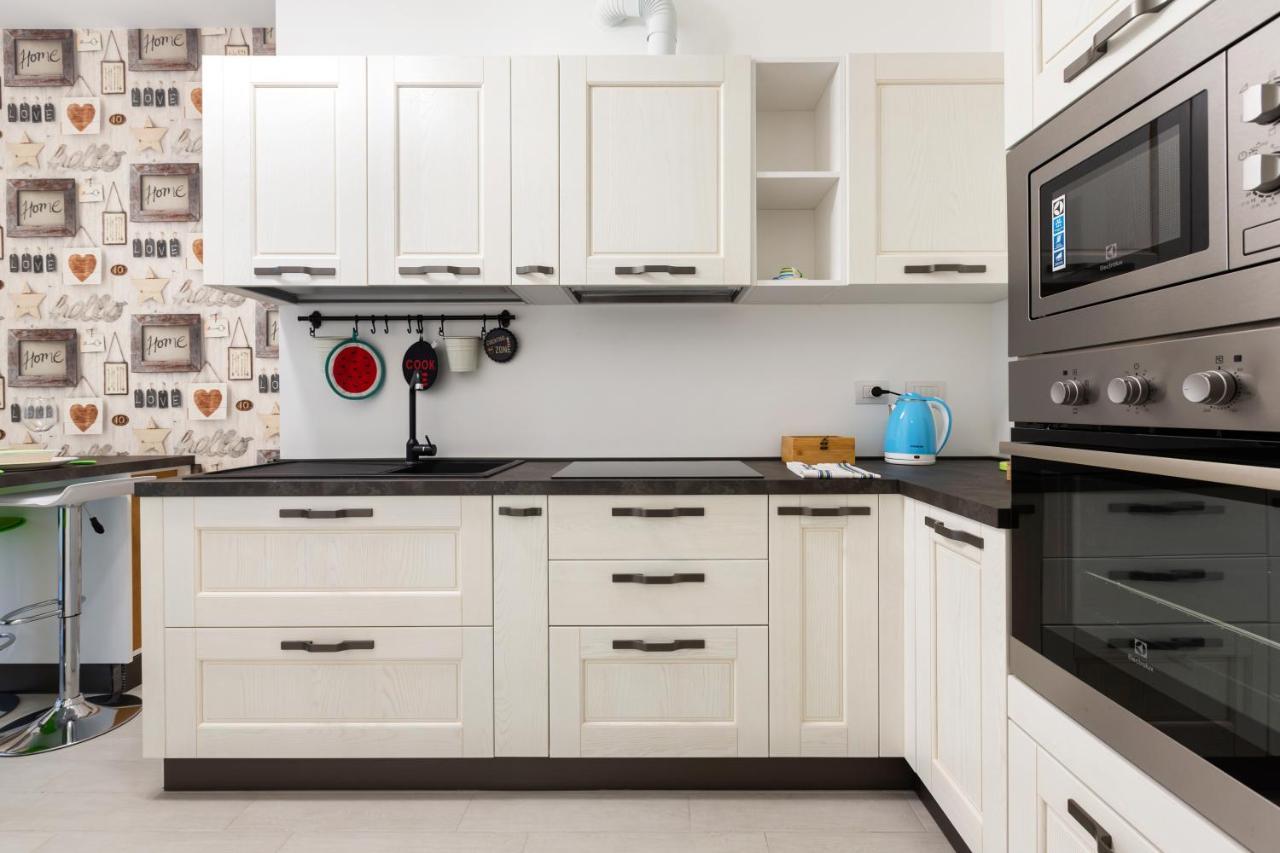 Fiera Flat With Garage Apartamento