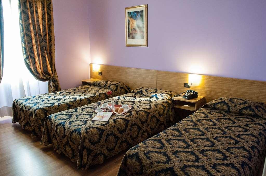 Rex Hotel