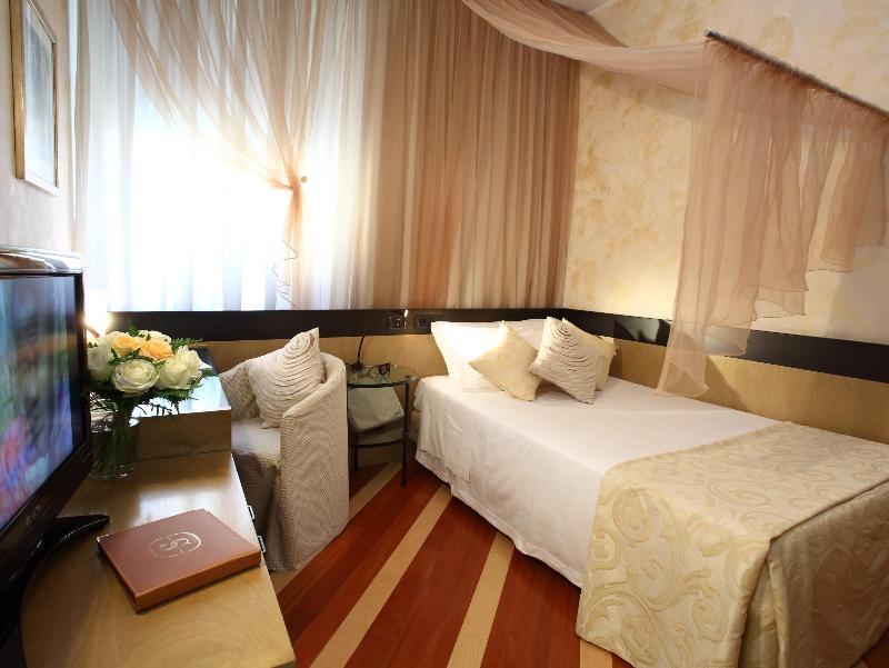 Sanpi Hotel