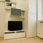 Special Rent Apartment - Relax&Green - Ospedale San Raffale&Bicocca
