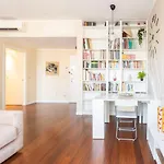 Rosselli 13 Milan Apartment
