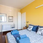 Rosselli 13 Milan Apartment