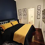 Designed Pop Apartment 2 Bedrooms, 2 Baths In Milan Center - Wifi, Ac, Steps From Subway M1 And M2, Central Station And Airport Connected