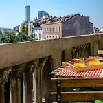 City Center-Design Attic Penthouse With Private Terrace