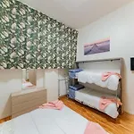 Comfy Appartment Near Metro M3 - Wifi
