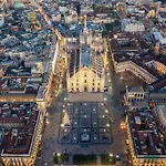Duomo 10 Min Luxury • Terrazzo • Wi-Fi • Netflix