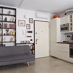 Terrace Apartment Close To Metro Station