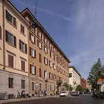 Sant\'Ambrogio Luxury Apartment R&R