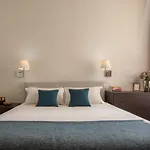 Sant\'Ambrogio Luxury Apartment R&R