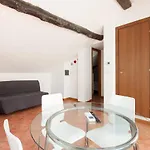 Corso Como Balcony Apartment