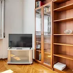 Joivy Cosy Apt In The Giambellino Area