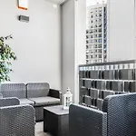 Harmony House - Rho Fiera 6Min - Free Parking - Terrace