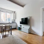 Guesthost - Bullona Bright & Design Apt - M5 Gerusalemme
